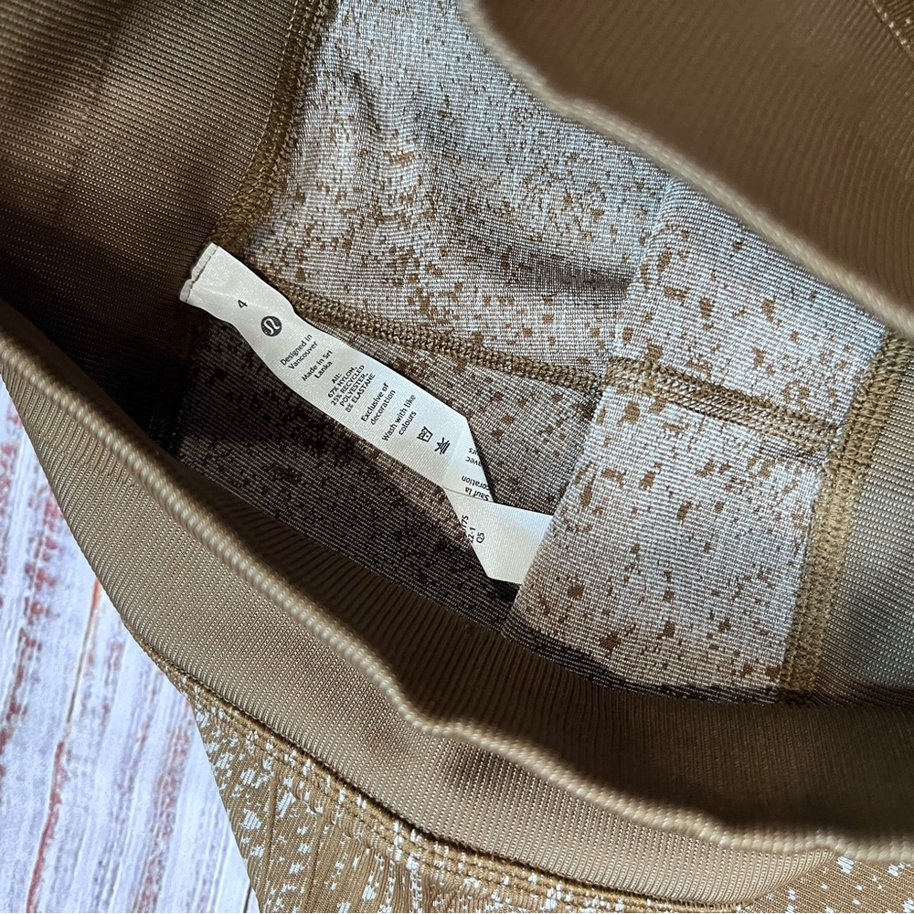 Lululemon Ebb to Street HR 8” Short - Picture 4 of 6